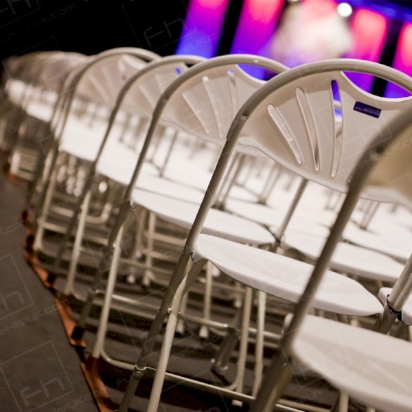 4,300 Chair Hire Customer Is ‘Very Impressed’