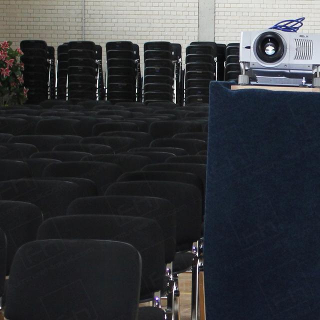 https://d1hcs5uofxldvl.cloudfront.net/furniture-hire-uk/article_additional/chapel5/chapel5.jpg - Smart seating all ready for chapel presentation.