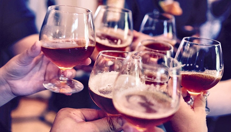 Raise Your Glasses - it’s Gin Festival 2017! Raise Your Glasses - it’s Gin Festival 2017!