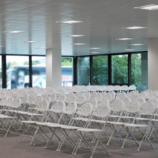 Careers Day Event https://d1hcs5uofxldvl.cloudfront.net/furniture-hire-uk/article_additional/bracknell-forest-council2/bracknell-forest-council2.jpg - White finish of our chairs adding a light & modern look.
