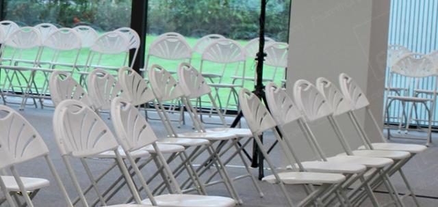Careers Day Event https://d1hcs5uofxldvl.cloudfront.net/furniture-hire-uk/article_additional/bracknell-forest-council3/bracknell-forest-council3-740x350.jpg - Folding chairs used for a multi-seating set up.