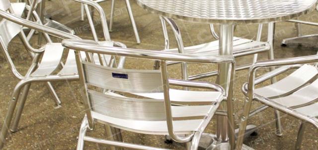 Start Up Businesses https://d1hcs5uofxldvl.cloudfront.net/furniture-hire-uk/article_additional/business-event7/business-event7-740x350.jpg - Lightweight and versatile tables and chairs