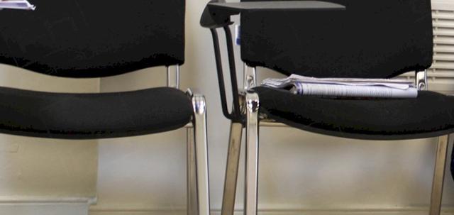 English School Lecture https://d1hcs5uofxldvl.cloudfront.net/furniture-hire-uk/article_additional/english-school-3/english-school-3-740x350.jpg - Lecture chairs are the perfect product for lectures or seminars. (HC05)