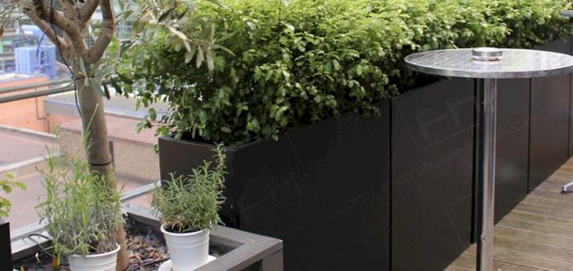 Exclusive Party Vibe https://d1hcs5uofxldvl.cloudfront.net/furniture-hire-uk/article_additional/exclusive-party-vibe10/exclusive-party-vibe10-740x350.jpg - Chrome poseur tables to enjoy those balcony views.