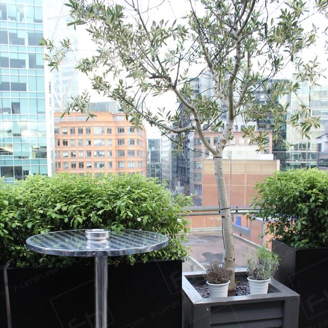 Exclusive Party Vibe https://d1hcs5uofxldvl.cloudfront.net/furniture-hire-uk/article_additional/exclusive-party-vibe7/exclusive-party-vibe7.jpg - Make the most of balcony spaces with our outdoor range.