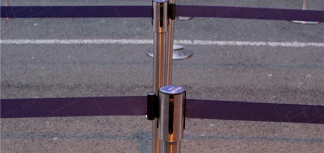 Football and Stretch Barrier Hire https://d1hcs5uofxldvl.cloudfront.net/furniture-hire-uk/article_additional/football-and-stretch-barrier-hire10/football-and-stretch-barrier-hire10-740x350.jpg - Neat lines of barriers for controlled queuing.