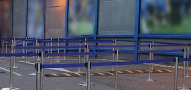 Football and Stretch Barrier Hire https://d1hcs5uofxldvl.cloudfront.net/furniture-hire-uk/article_additional/football-and-stretch-barrier-hire2/football-and-stretch-barrier-hire2-740x350.jpg - Chrome barriers for smart crowd control.