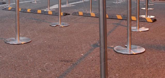 Football and Stretch Barrier Hire https://d1hcs5uofxldvl.cloudfront.net/furniture-hire-uk/article_additional/football-and-stretch-barrier-hire8/football-and-stretch-barrier-hire8-740x350.jpg - Make the best use of space with our stretch barriers.