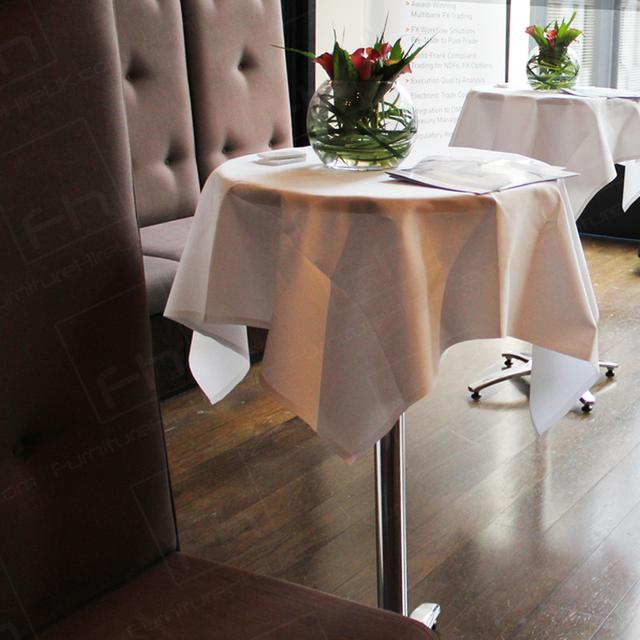 Foreign Exchange Event https://d1hcs5uofxldvl.cloudfront.net/furniture-hire-uk/article_additional/foreign-exchange-event-5/foreign-exchange-event-5.jpg - Walnut finishes, open space and furniture hire.