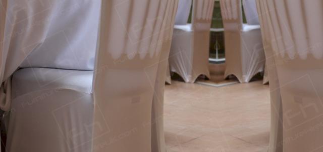 Award Ceremonies with Chair Hire https://d1hcs5uofxldvl.cloudfront.net/furniture-hire-uk/article_additional/going-for-gold-with-chair-hire7/going-for-gold-with-chair-hire7-740x350.jpg - White chair covers & linen for a deluxe look.