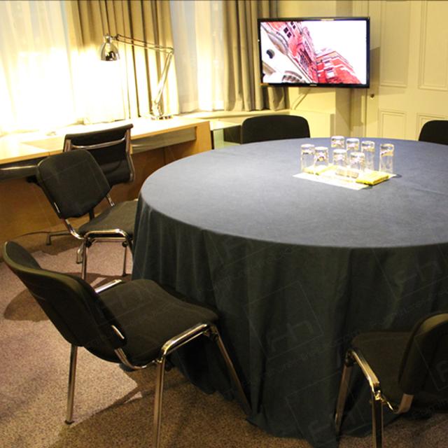 Hotel Meetings and Conferences https://d1hcs5uofxldvl.cloudfront.net/furniture-hire-uk/article_additional/hotel-meetings12/hotel-meetings12.jpg - Banquet tables are great for meetings & refreshments!