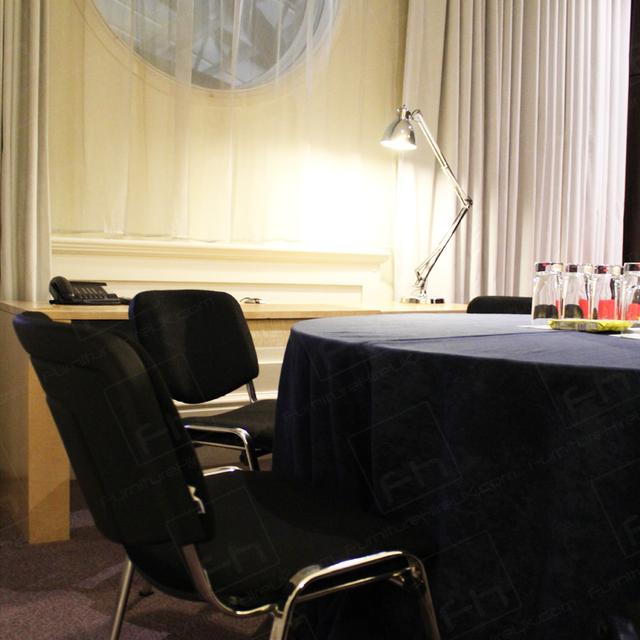 Hotel Meetings and Conferences https://d1hcs5uofxldvl.cloudfront.net/furniture-hire-uk/article_additional/hotel-meetings6/hotel-meetings6.jpg - Premium hotel suites doubling as meeting venues.