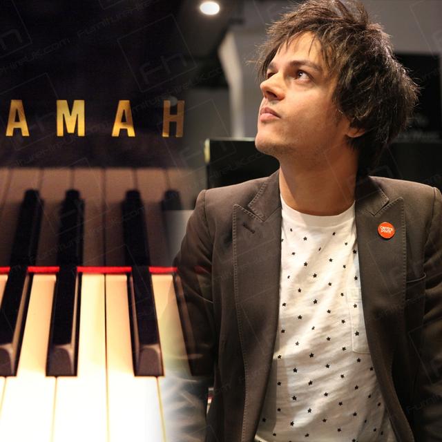 Jamie Cullum Concert https://d1hcs5uofxldvl.cloudfront.net/furniture-hire-uk/article_additional/jamie-cullum-concert6/jamie-cullum-concert6.jpg - Photo-Credit: Harriet Armstrong