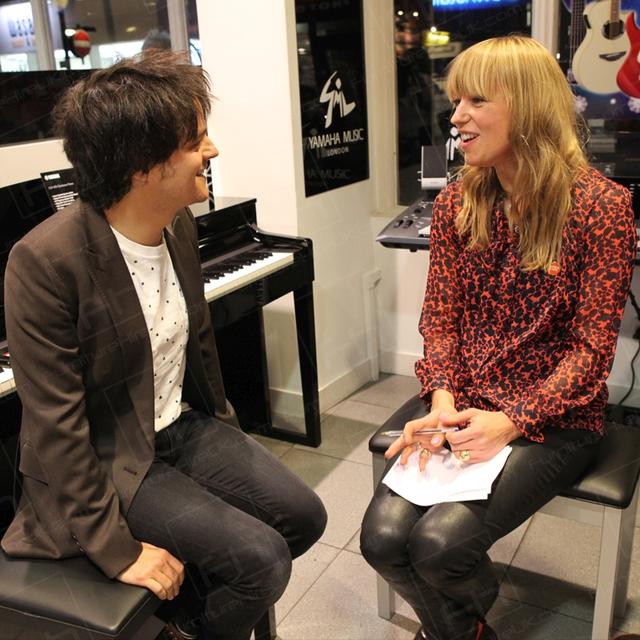 Jamie Cullum Concert https://d1hcs5uofxldvl.cloudfront.net/furniture-hire-uk/article_additional/jamie-cullum-concert7/jamie-cullum-concert7.jpg - Photo-Credit: Harriet Armstrong