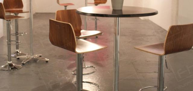 London Art Event https://d1hcs5uofxldvl.cloudfront.net/furniture-hire-uk/article_additional/london-art-event10/london-art-event10-740x350.jpg - Walnut finish for elegant seating & tabling.
