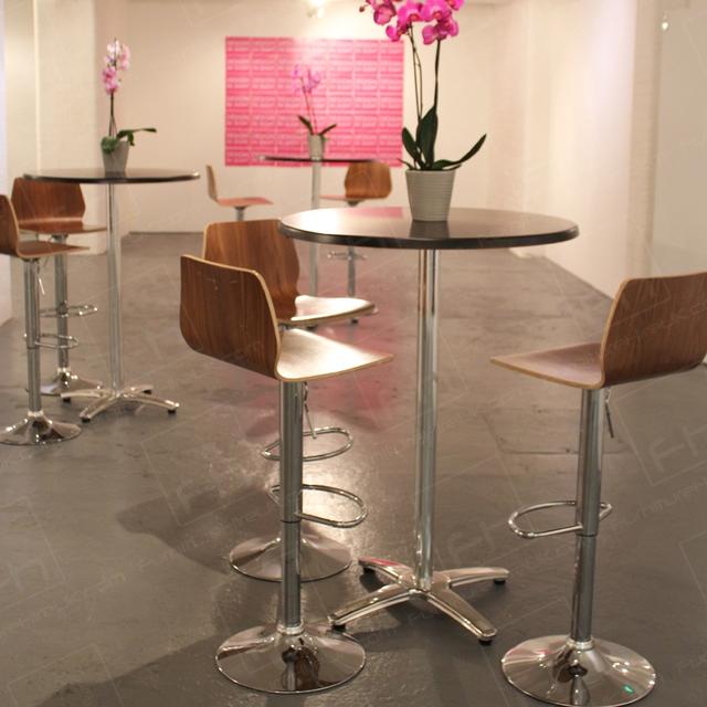 London Art Event https://d1hcs5uofxldvl.cloudfront.net/furniture-hire-uk/article_additional/london-art-event10/london-art-event10.jpg - Walnut finish for elegant seating & tabling.