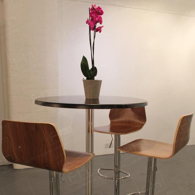 London Art Event https://d1hcs5uofxldvl.cloudfront.net/furniture-hire-uk/article_additional/london-art-event15/london-art-event15.jpg - Minimalist style teamed with our stools & poseur tables.