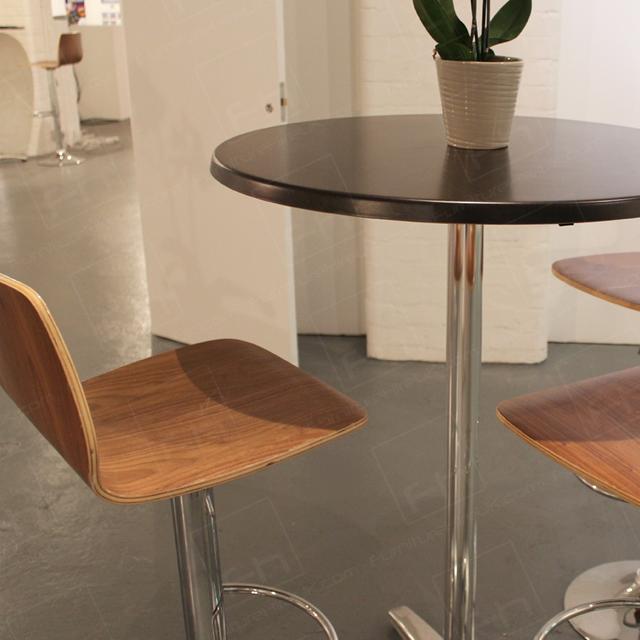 London Art Event https://d1hcs5uofxldvl.cloudfront.net/furniture-hire-uk/article_additional/london-art-event16/london-art-event16.jpg - Arrange walnut stools to suit requirements.