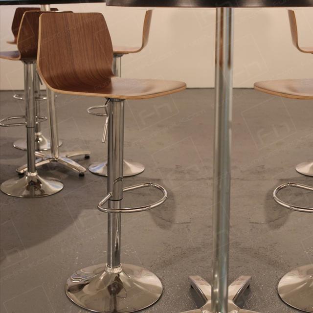 London Art Event https://d1hcs5uofxldvl.cloudfront.net/furniture-hire-uk/article_additional/london-art-event5/london-art-event5.jpg - Walnut stools are supportive & adaptable.
