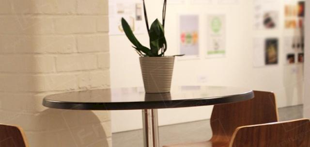 London Art Event https://d1hcs5uofxldvl.cloudfront.net/furniture-hire-uk/article_additional/london-art-event9/london-art-event9-740x350.jpg - Walnut stools & poseurs creating an elegant look.