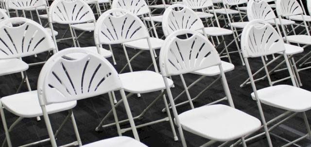 Meetings in London https://d1hcs5uofxldvl.cloudfront.net/furniture-hire-uk/article_additional/london-meetings1/london-meetings1-740x350.jpg - A Modern fresh look with our white chairs.