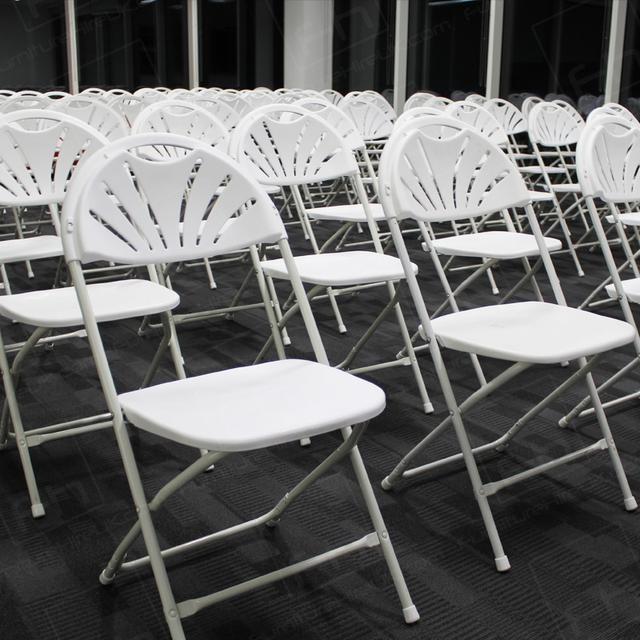 Meetings in London https://d1hcs5uofxldvl.cloudfront.net/furniture-hire-uk/article_additional/london-meetings2/london-meetings2.jpg - Convenient & chic chairs for meetings.