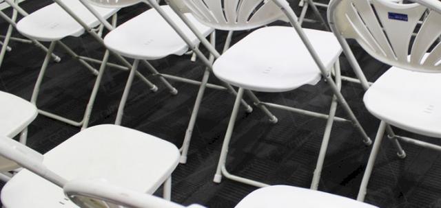 Meetings in London https://d1hcs5uofxldvl.cloudfront.net/furniture-hire-uk/article_additional/london-meetings6/london-meetings6-740x350.jpg - White folding chairs for that elegant look.