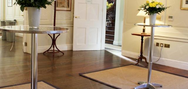 Street Party 2015 https://d1hcs5uofxldvl.cloudfront.net/furniture-hire-uk/article_additional/old-square-chambers-street-party14/old-square-chambers-street-party14-740x350.jpg - Creating a welcome environment for guests at your event