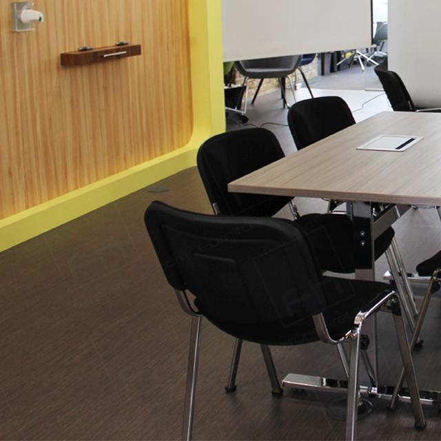 Outsource Your Office Space https://d1hcs5uofxldvl.cloudfront.net/furniture-hire-uk/article_additional/outsourcing-meeting-space6/outsourcing-meeting-space6.jpg - Comfortable chairs for productive meetings.