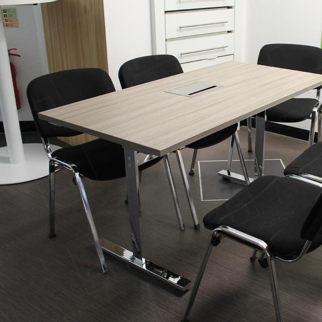 Outsource Your Office Space https://d1hcs5uofxldvl.cloudfront.net/furniture-hire-uk/article_additional/outsourcing-meeting-space7/outsourcing-meeting-space7.jpg - Stacking chairs bring smart seating to all meeting venues.