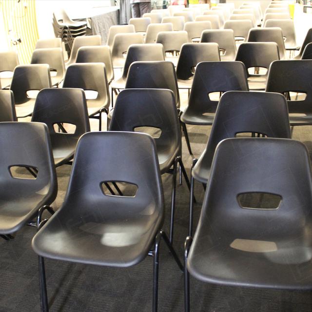 Budget Chairs Can Be Beautiful! https://d1hcs5uofxldvl.cloudfront.net/furniture-hire-uk/article_additional/plastic-chairs-at-film-night10/plastic-chairs-at-film-night10.jpg - Smart & sturdy chairs for meetings.