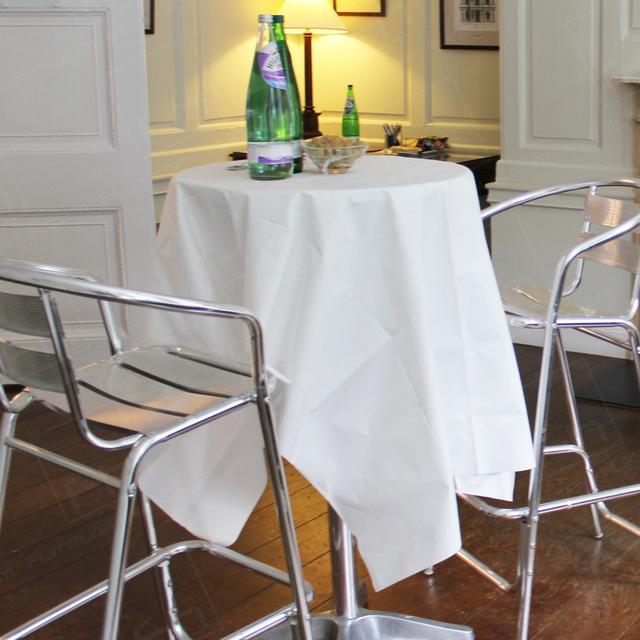 Street Party https://d1hcs5uofxldvl.cloudfront.net/furniture-hire-uk/article_additional/street-party13/street-party13.jpg - Added elegance with chrome finish & white linen.