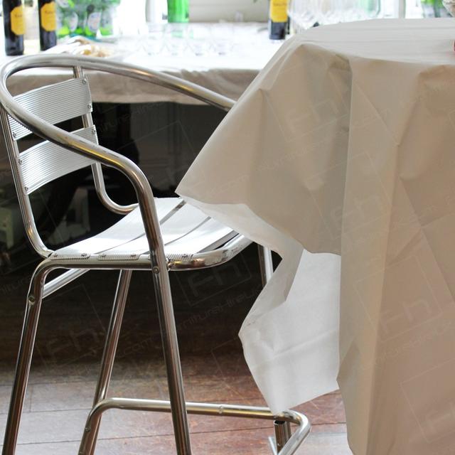 Street Party https://d1hcs5uofxldvl.cloudfront.net/furniture-hire-uk/article_additional/street-party14/street-party14.jpg - Lightweight & stylish seating for indoor & outdoor parties.