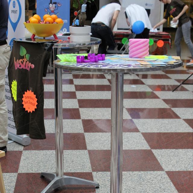 Roadshow https://d1hcs5uofxldvl.cloudfront.net/furniture-hire-uk/article_additional/strike-a-pose-roadshow3/strike-a-pose-roadshow3.jpg - Poseur tables helping to attract attention.