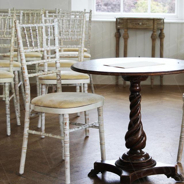 Stunning Wedding Venue https://d1hcs5uofxldvl.cloudfront.net/furniture-hire-uk/article_additional/stunning-wedding-venue5/stunning-wedding-venue5.jpg - Ready to sit and sign?
