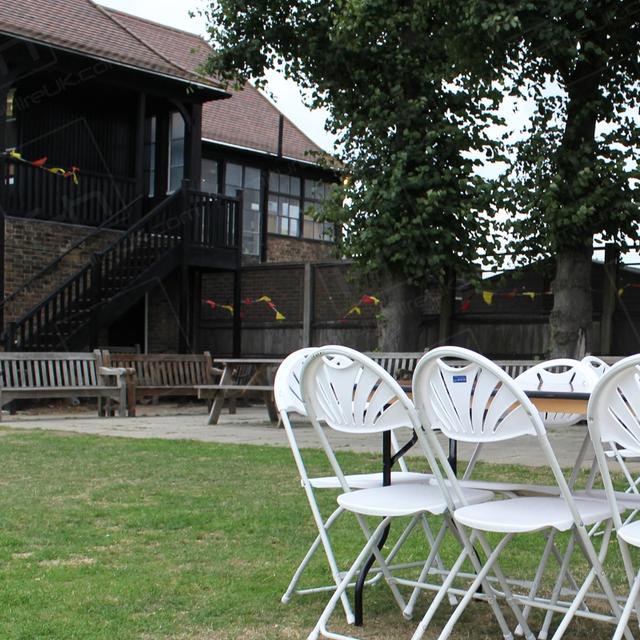 Summer Camp https://d1hcs5uofxldvl.cloudfront.net/furniture-hire-uk/article_additional/summer-camp-and-furniture-hire7/summer-camp-and-furniture-hire7.jpg - Dine outside with our white folding chairs.
