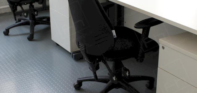 White is the New Black https://d1hcs5uofxldvl.cloudfront.net/furniture-hire-uk/article_additional/white-office-furniture6/white-office-furniture6-740x350.jpg - White desking is easy to unfold & set up.
