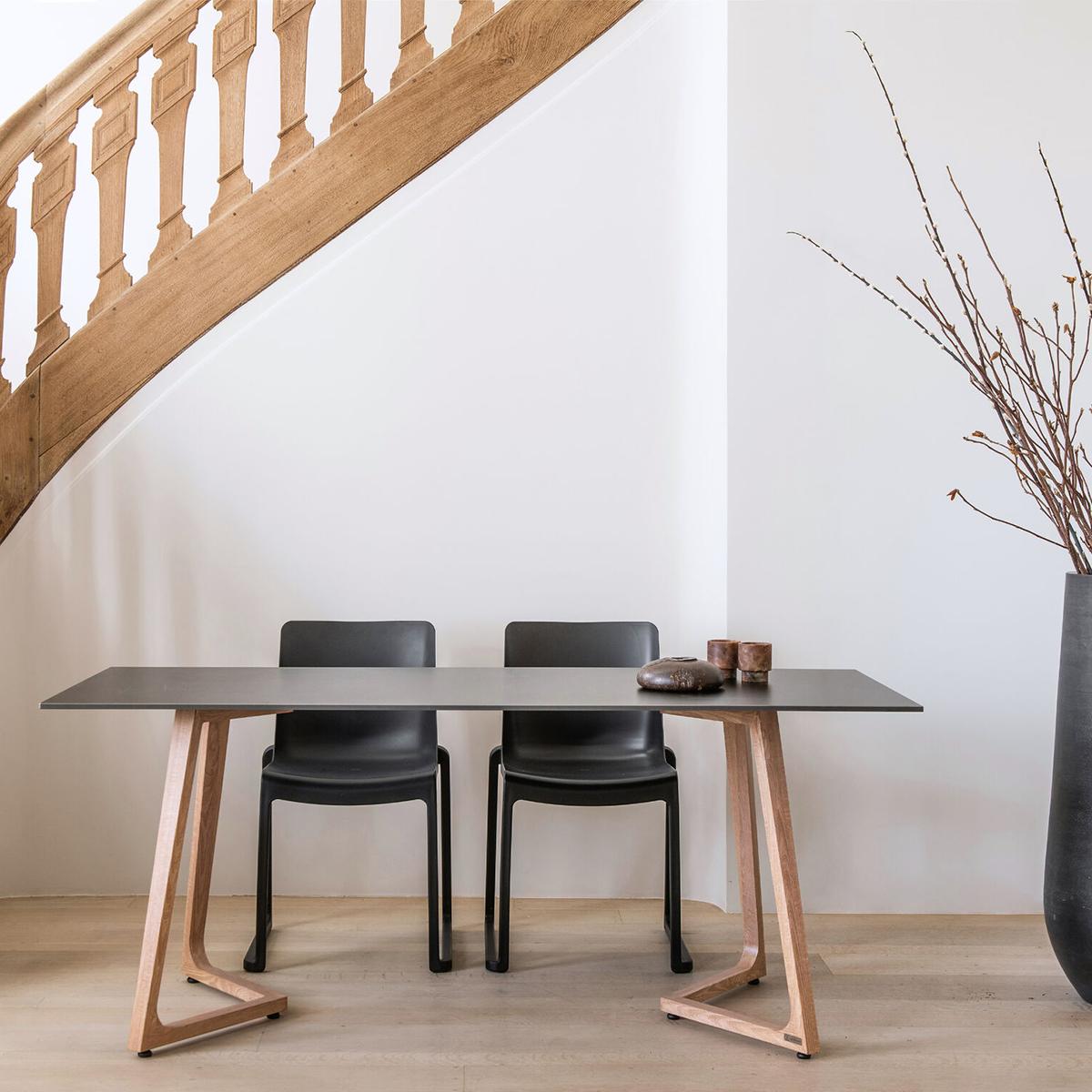Featured: Boston double bistro table and black Kansas chairs.