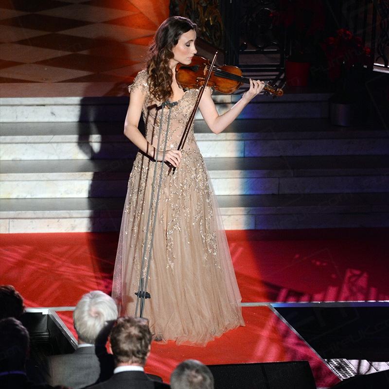 Award winning violinist Jennifer Pike performs.