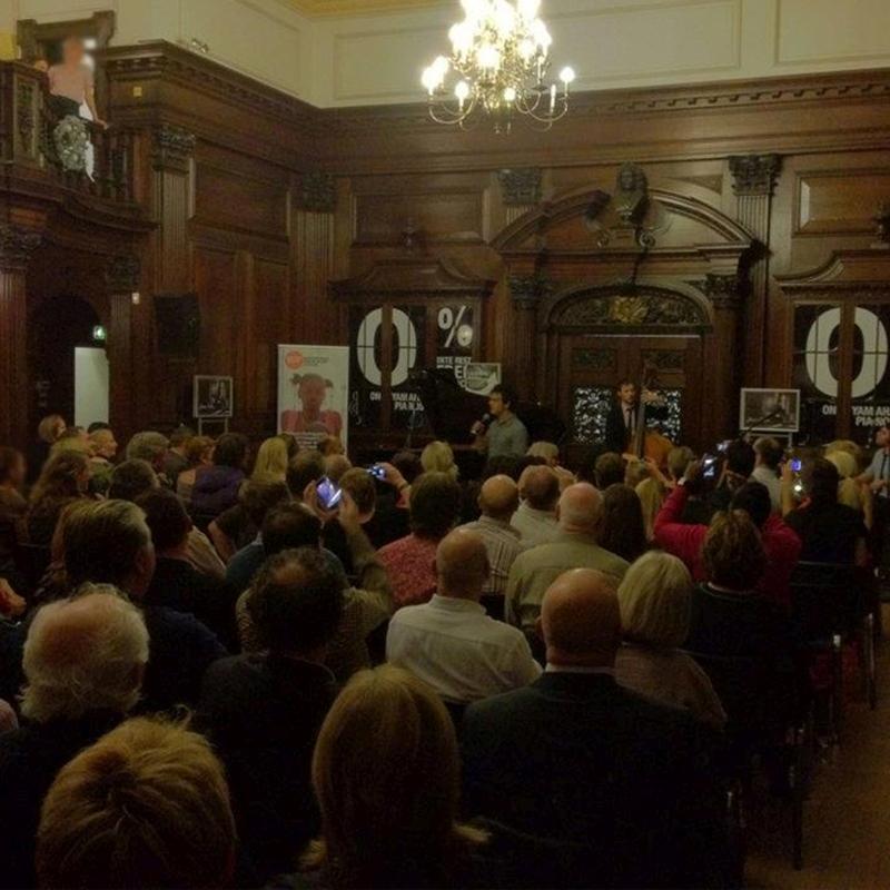 Guests Listening to Jamie Cullum