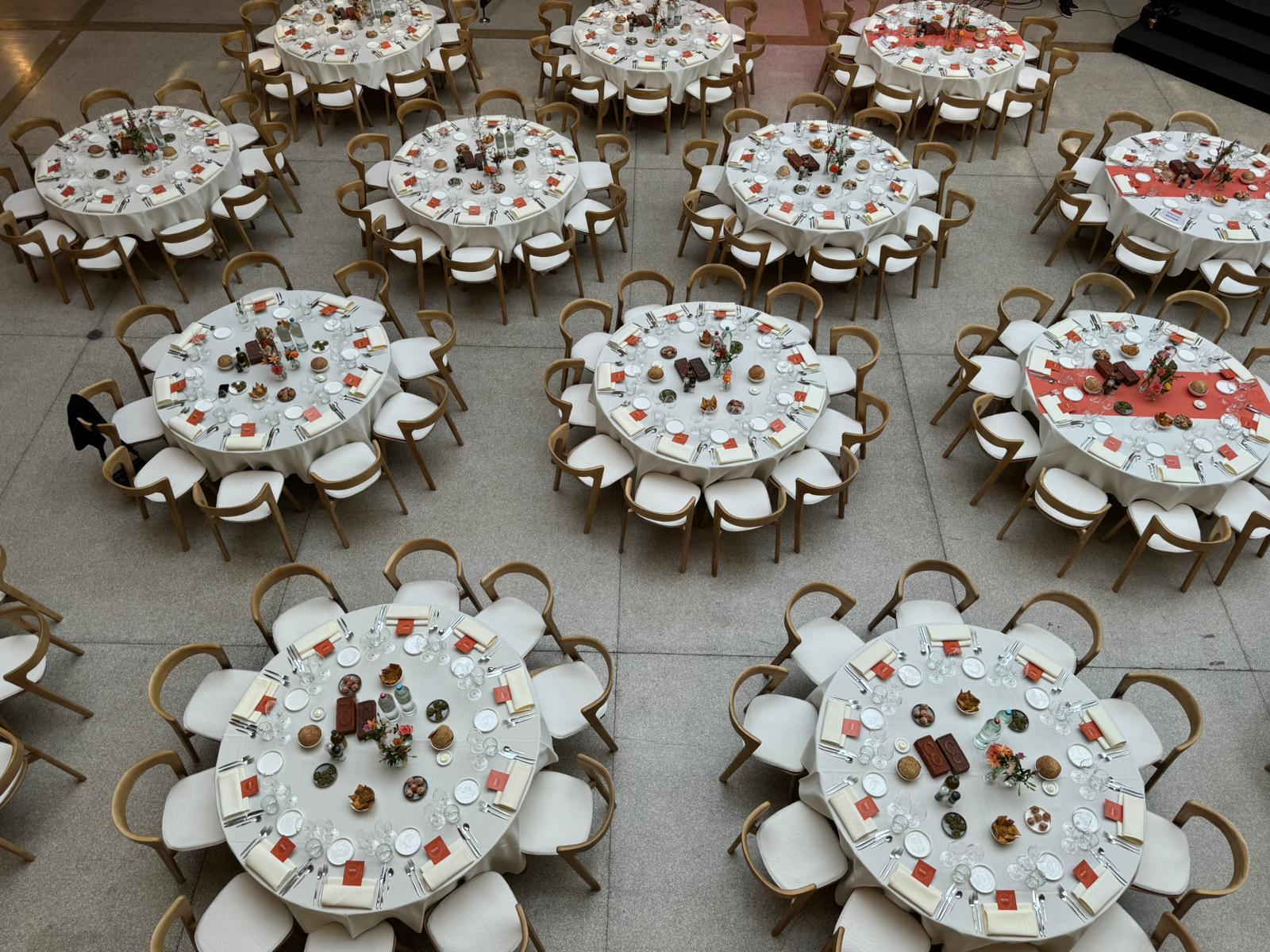 Tray Chair Dining 2