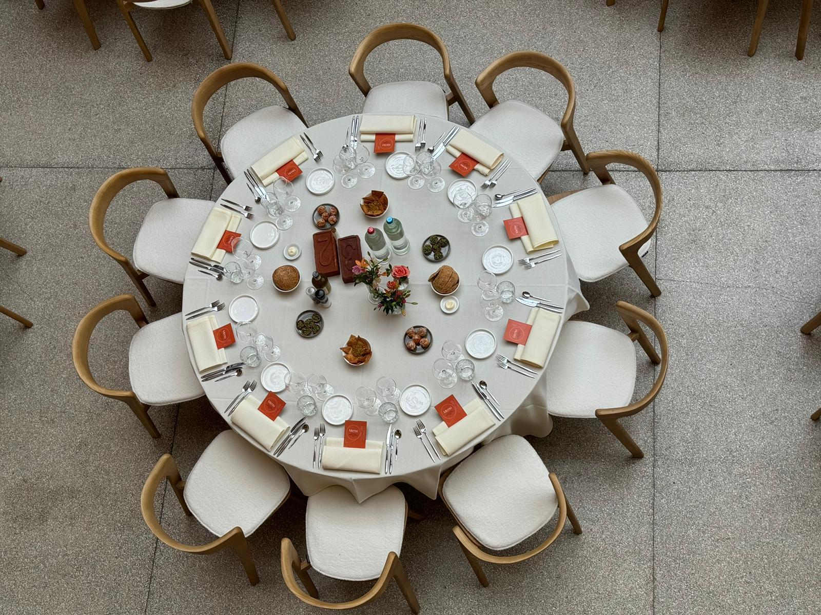 Tray Chair Dining 3