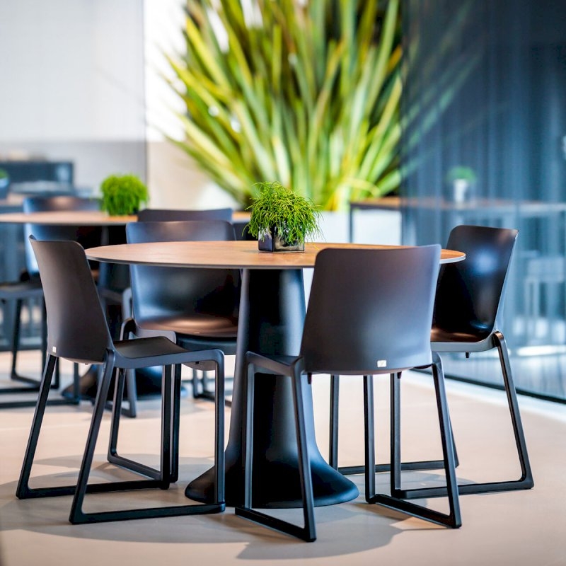 Black Kansas Linking Chair