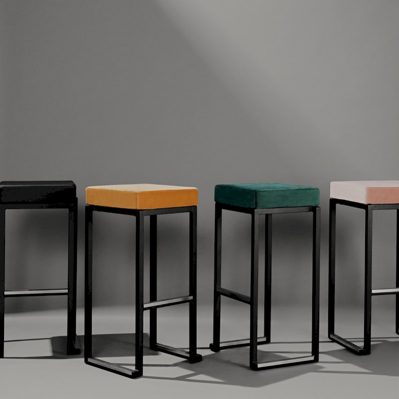 Nevada Bar Stool - Black Base Pink Pad