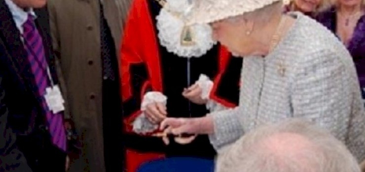 Her Majesty The Queen samples our chairs Her Majesty The Queen samples our chairs