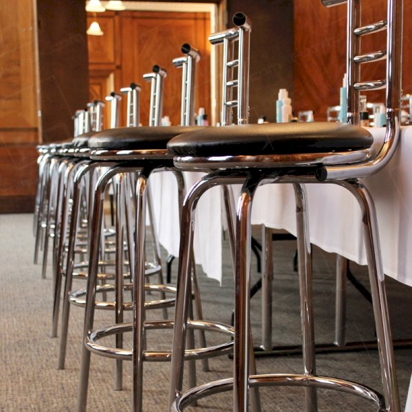 Mirror, Mirror - Is This The Best Venue Of All? Mirror, Mirror - Is This The Best Venue Of All?