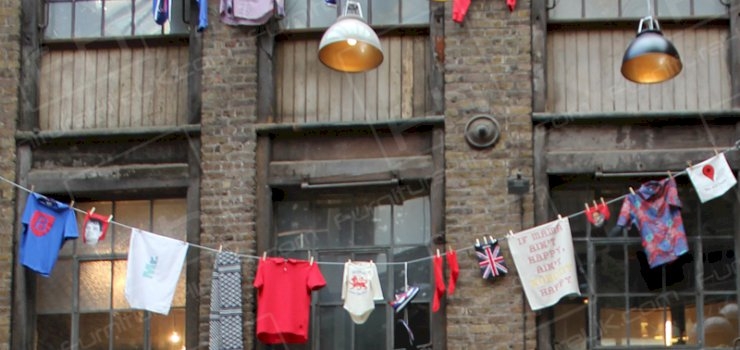 When British Fashion Got Butt-iful When British Fashion Got Butt-iful