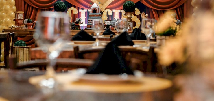 Hire Event Furniture Any Time of the Day or Night Hire Event Furniture Any Time of the Day or Night