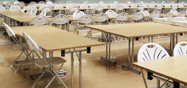 2015 Elections https://mill-media.s3.eu-west-2.amazonaws.com/furniture-hire-uk/article_additional/2015-elections6/2015-elections6-740x350.jpg - Modular tables are the perfect hire item for Elections