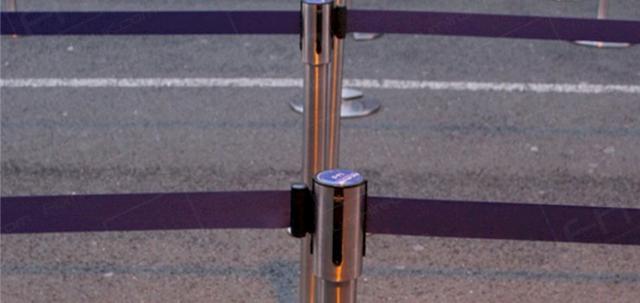 Football and Stretch Barrier Hire https://mill-media.s3.eu-west-2.amazonaws.com/furniture-hire-uk/article_additional/football-and-stretch-barrier-hire10/football-and-stretch-barrier-hire10-740x350.jpg - Neat lines of barriers for controlled queuing.